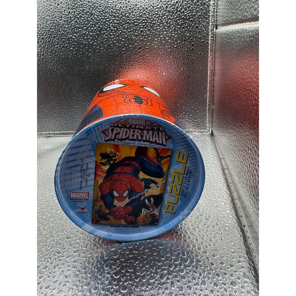 Marvel Ultimate Spider-Man Jigsaw Puzzle in Collectible Tin 15x11.25 Inch Red